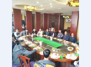 500聚餐餐桌图片_20200215143640